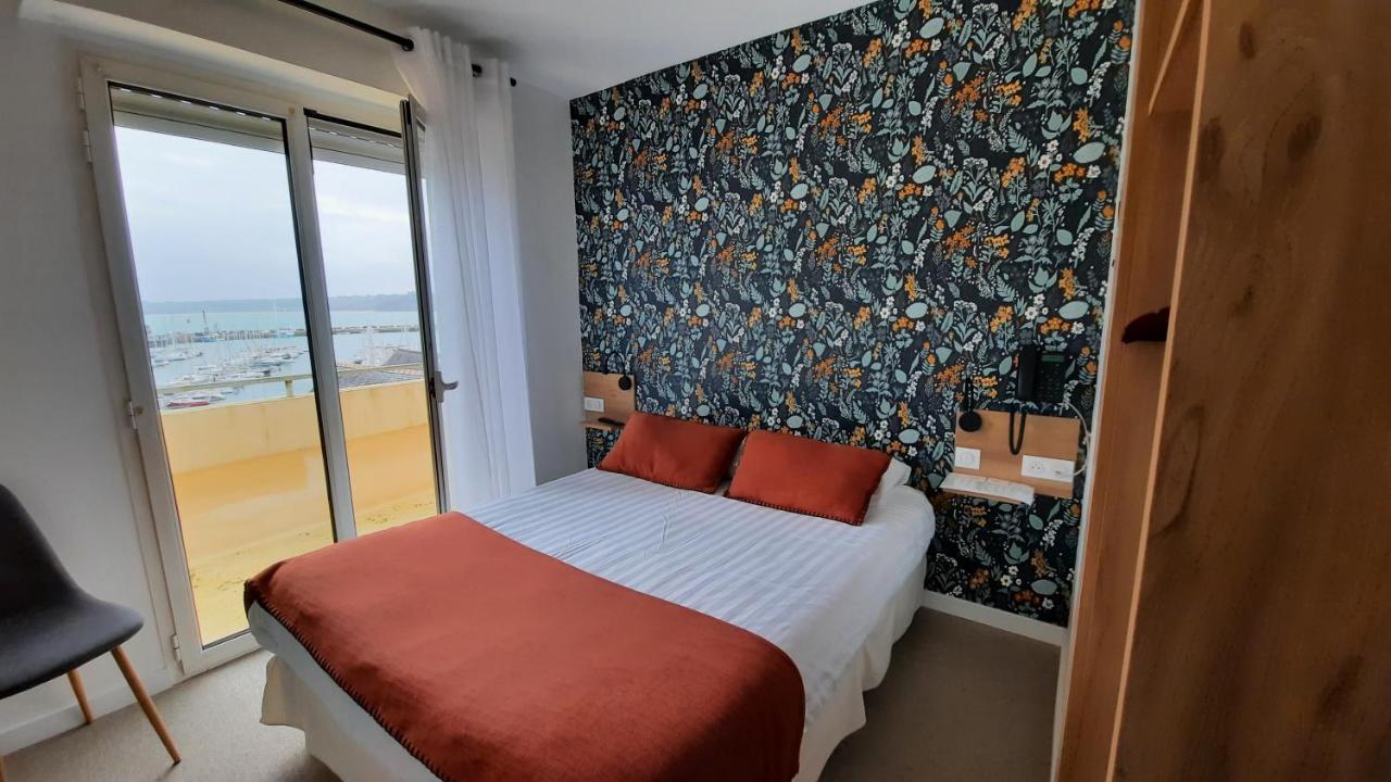 Hotel Au Bon Accueil Perros-Guirec Exterior foto